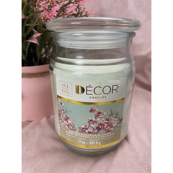 VINTAGE DECOR All You Things You Candle MAGNOLIA BLOSSON Scented 17 oz/ 481.9g - Picture 1 of 3
